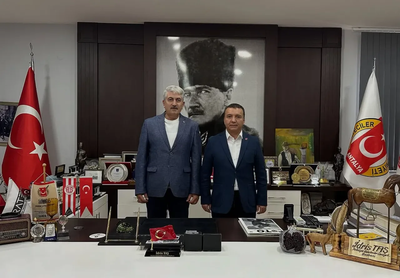 Antalya Gazeteciler Cemiyeti ve Türkiye Gazeteciler Konfederasyonu'ndan Sektör Buluşması Antalya Gazeteciler Cemiyeti ve Türkiye Gazeteciler Konfederasyonu'ndan Sektör Buluşması