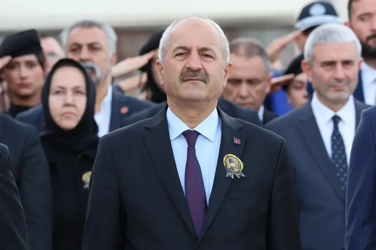Gebze'de 10 Kasım Atatürk'ü Anma Töreni Düzenlendi Gebze'de 10 Kasım Atatürk'ü Anma Töreni Düzenlendi