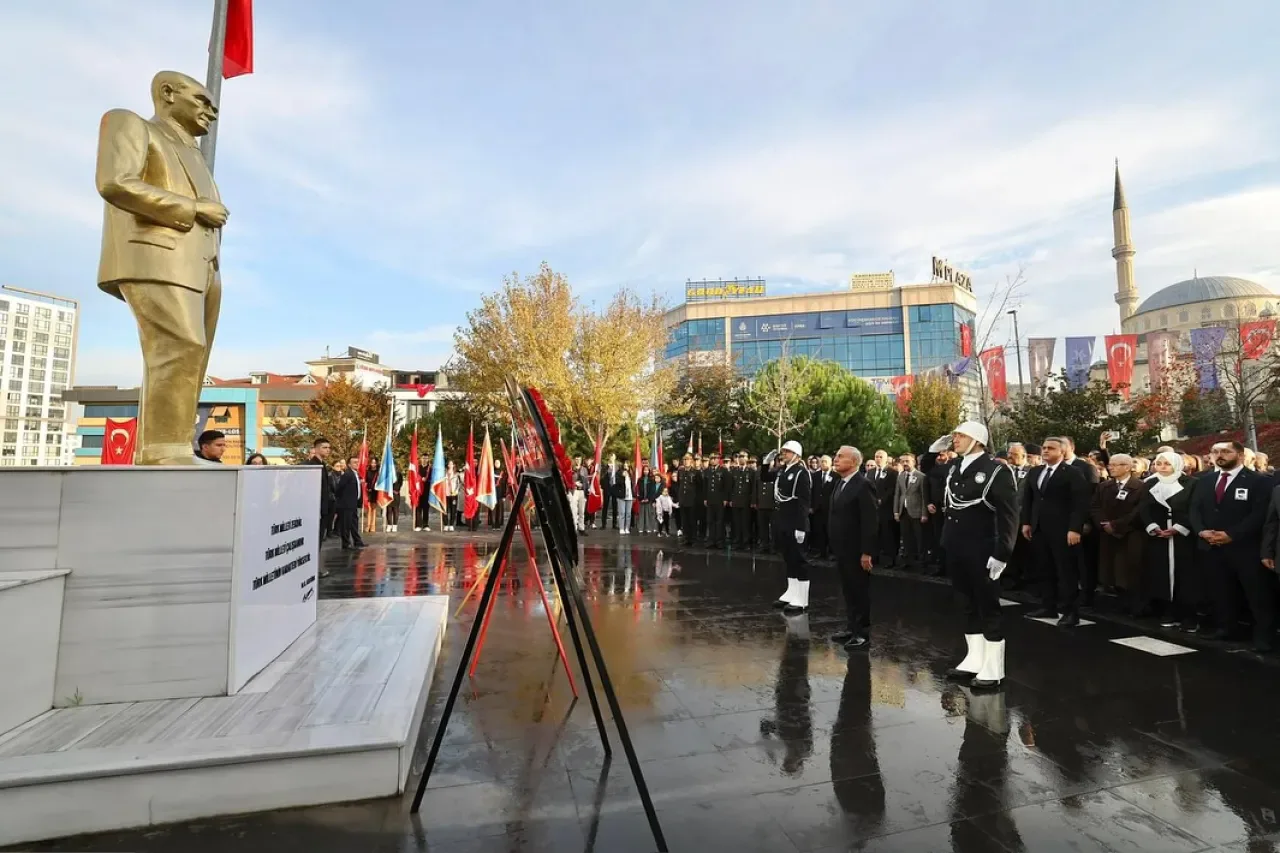 Küçükçekmece Belediye Başkanı Kemal Çebi, Atatürk'ü Anma Töreninde Konuştu Küçükçekmece Belediye Başkanı Kemal Çebi, Atatürk'ü Anma Töreninde Konuştu