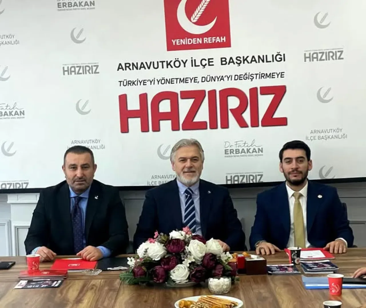Yeniden Refah Partisi, Arnavutköy Teşkilatını Ziyaret Etti Yeniden Refah Partisi, Arnavutköy Teşkilatını Ziyaret Etti