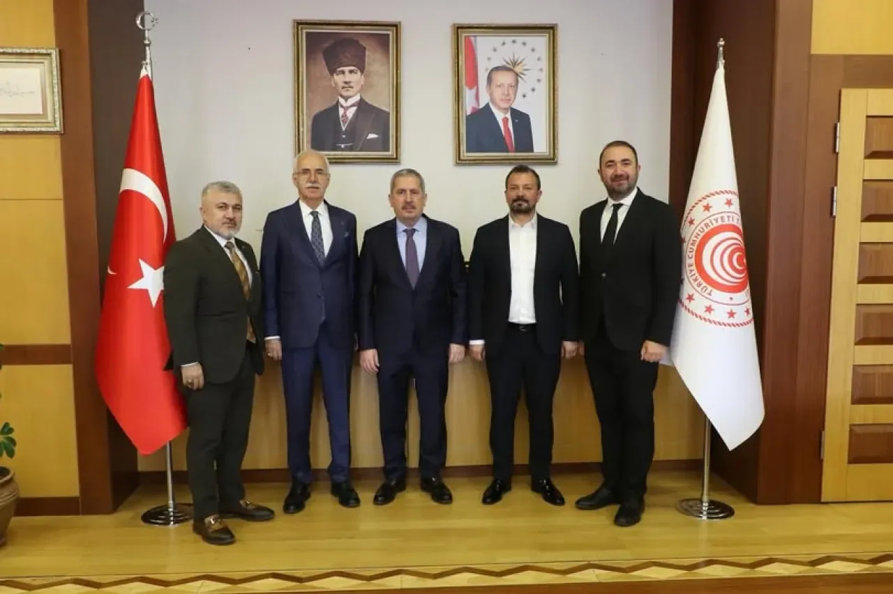 Ankara Ticaret Odası Temsilcileri Ticaret Bakan Yardımcısı Gürcan ile Bir Araya Geldi Ankara Ticaret Odası Temsilcileri Ticaret Bakan Yardımcısı Gürcan ile Bir Araya Geldi