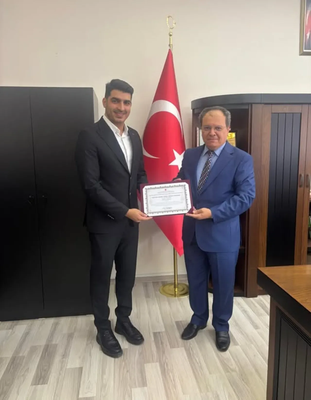 Arnavutköy İmam Hatibi Mahfuz Baka, Kur'an-ı Kerim Okuma Yarışmasında Türkiye Üçüncüsü Oldu Arnavutköy İmam Hatibi Mahfuz Baka, Kur'an-ı Kerim Okuma Yarışmasında Türkiye Üçüncüsü Oldu
