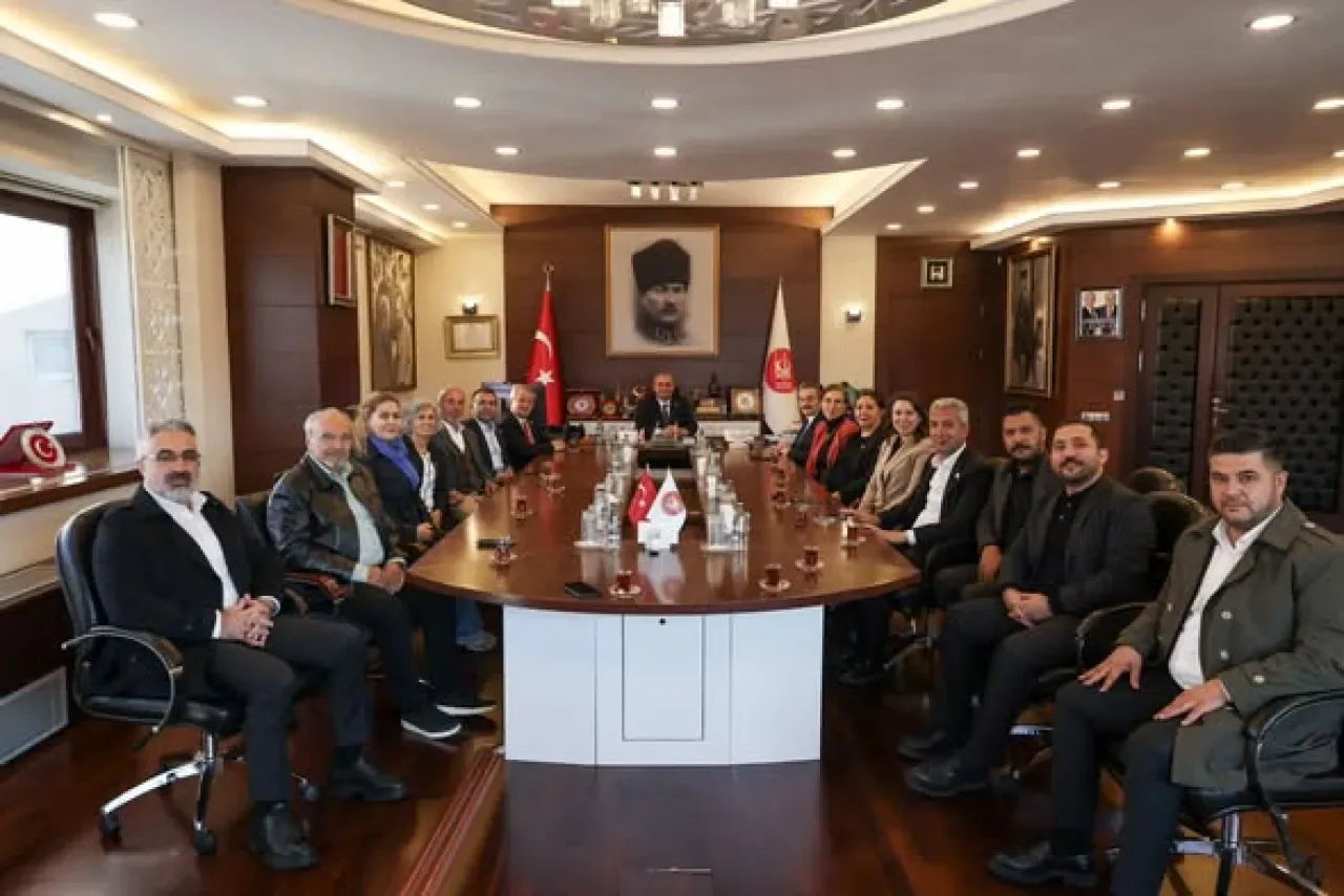 CHP'li Özarslan, Keçiören Muhtarları ile Bir Araya Geldi CHP'li Özarslan, Keçiören Muhtarları ile Bir Araya Geldi