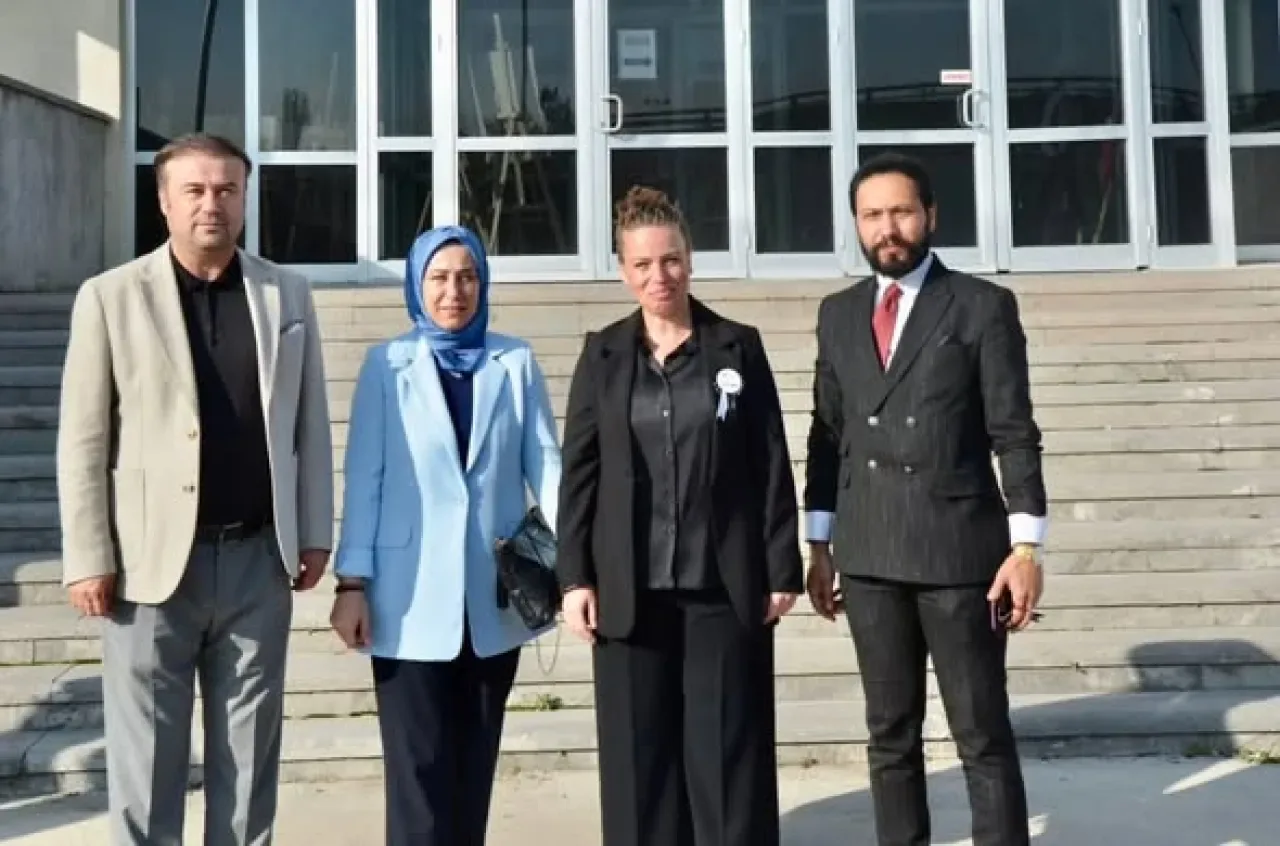 AK Parti Keçiören İlçe Başkanlığı, 10 Kasım Anma Programına Katıldı AK Parti Keçiören İlçe Başkanlığı, 10 Kasım Anma Programına Katıldı