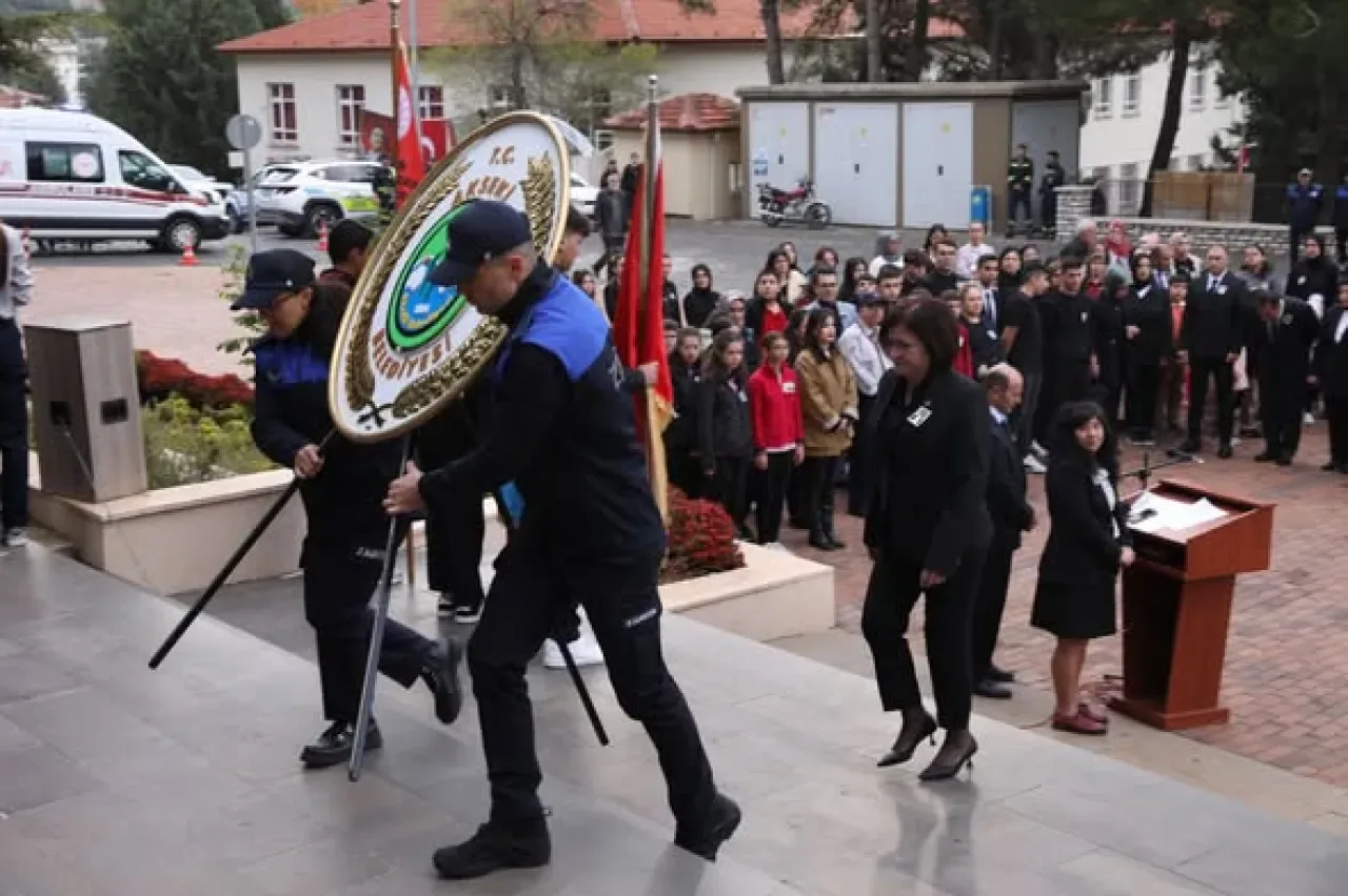 Akseki'de Atatürk'ü Anma Töreni Düzenlendi Akseki'de Atatürk'ü Anma Töreni Düzenlendi
