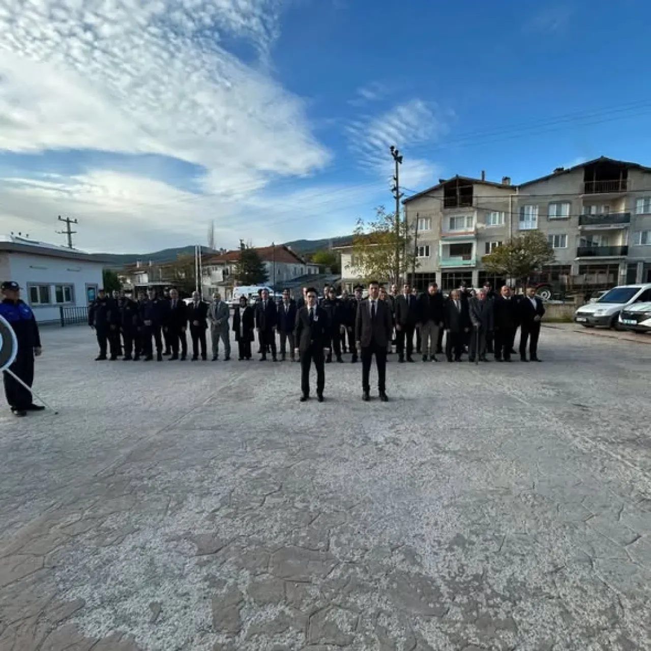 Büyükorhan'da 10 Kasım Atatürk'ü Anma Töreni Düzenlendi Büyükorhan'da 10 Kasım Atatürk'ü Anma Töreni Düzenlendi