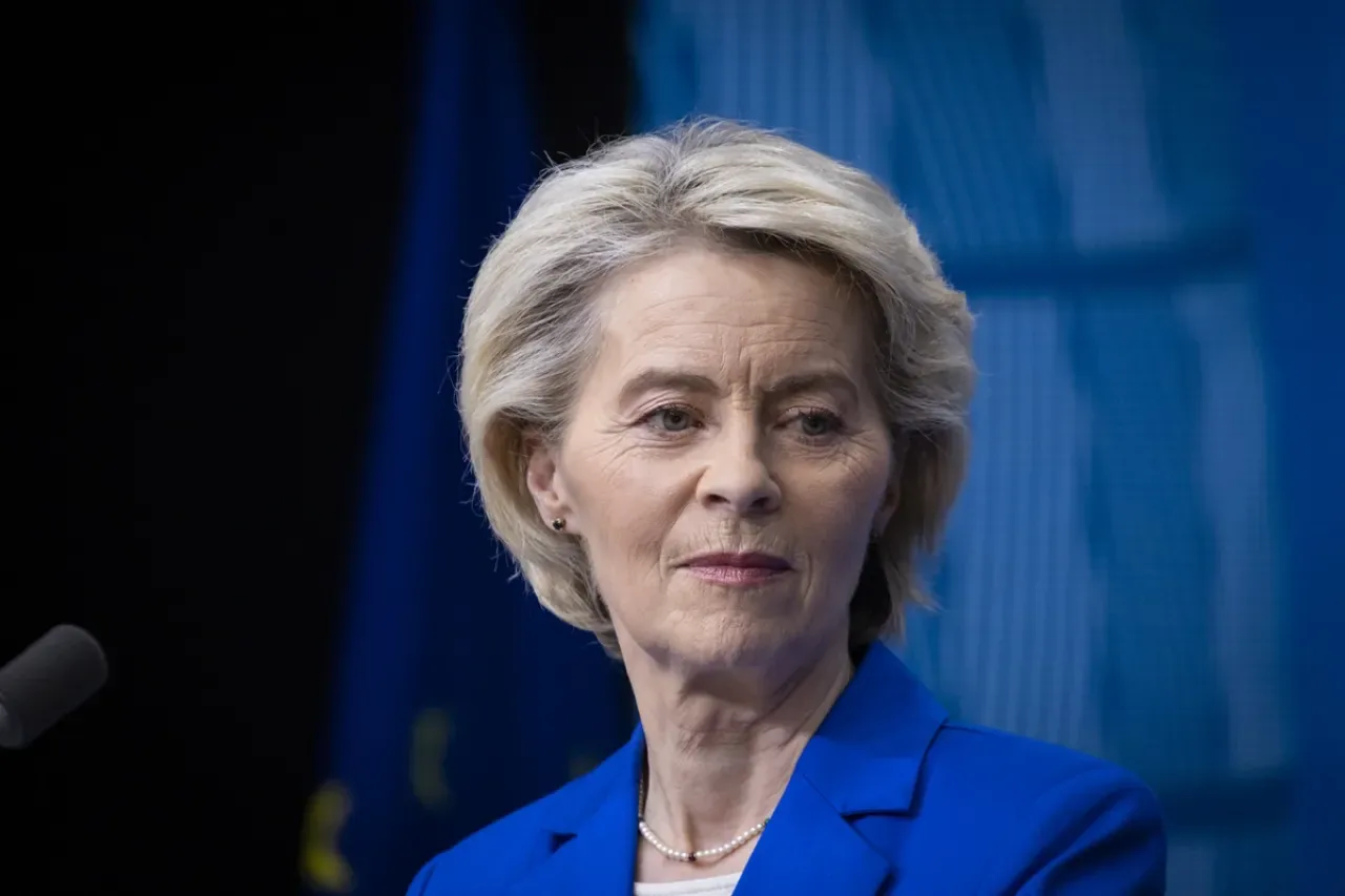 Bilim İnsanları Başkan von der Leyen'e Yapay Zeka Konusunda Aşırı İyimserlikten Kaçınma Çağrısında Bulundu Bilim İnsanları Başkan von der Leyen'e Yapay Zeka Konusunda Aşırı İyimserlikten Kaçınma Çağrısında Bulundu