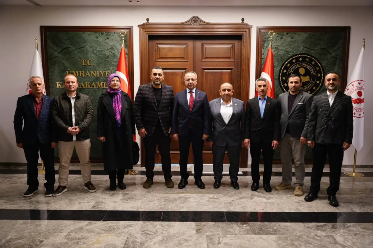 Ümraniye Ordulular Dernek Başkanı ve Yönetimi, Kaymakam Yüksel Çelik'i Ziyaret Etti Ümraniye Ordulular Dernek Başkanı ve Yönetimi, Kaymakam Yüksel Çelik'i Ziyaret Etti