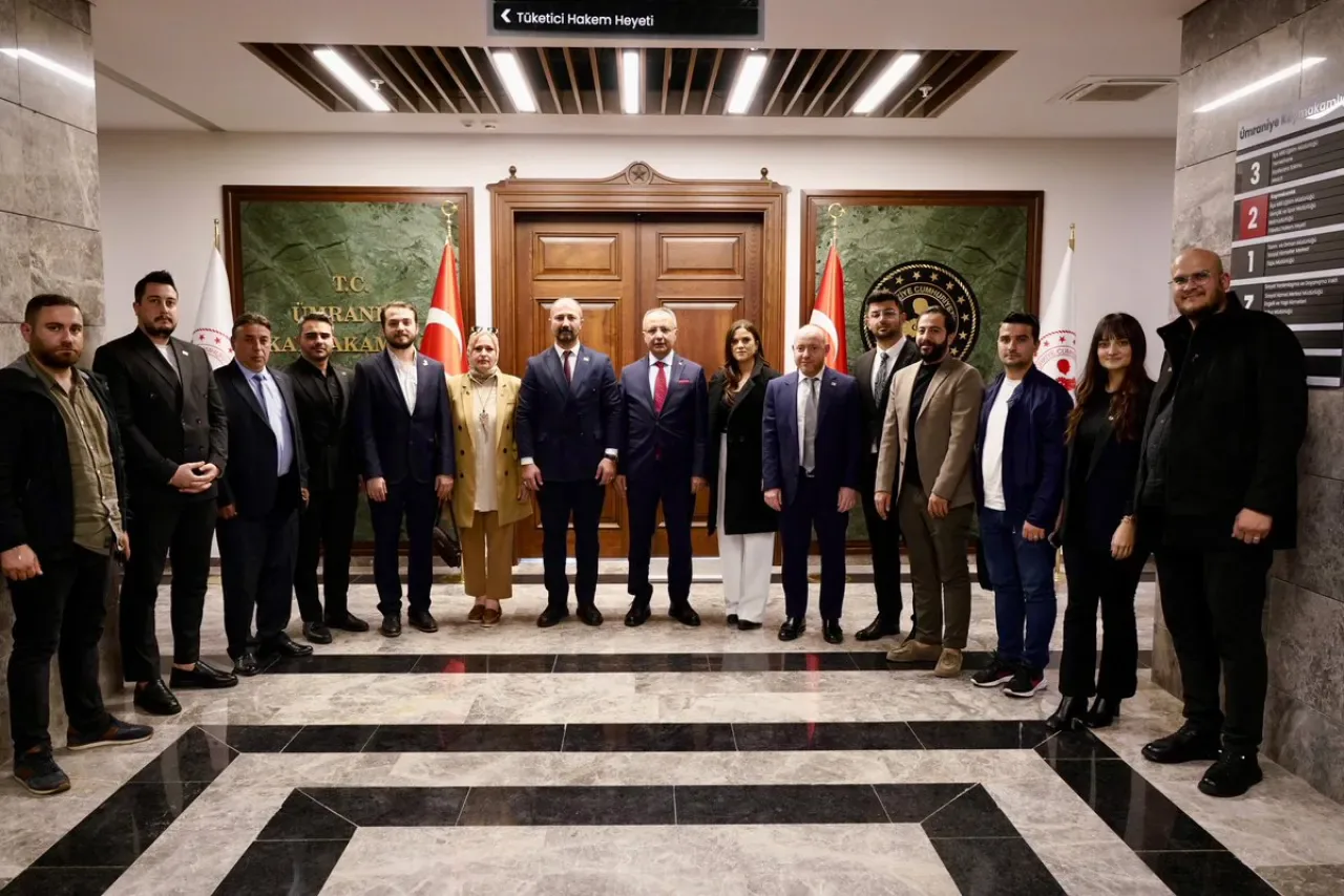 Anahtar Parti Ümraniye İlçe Başkanı Kaymakam Yüksel ÇELİK'i Ziyaret Etti Anahtar Parti Ümraniye İlçe Başkanı Kaymakam Yüksel ÇELİK'i Ziyaret Etti