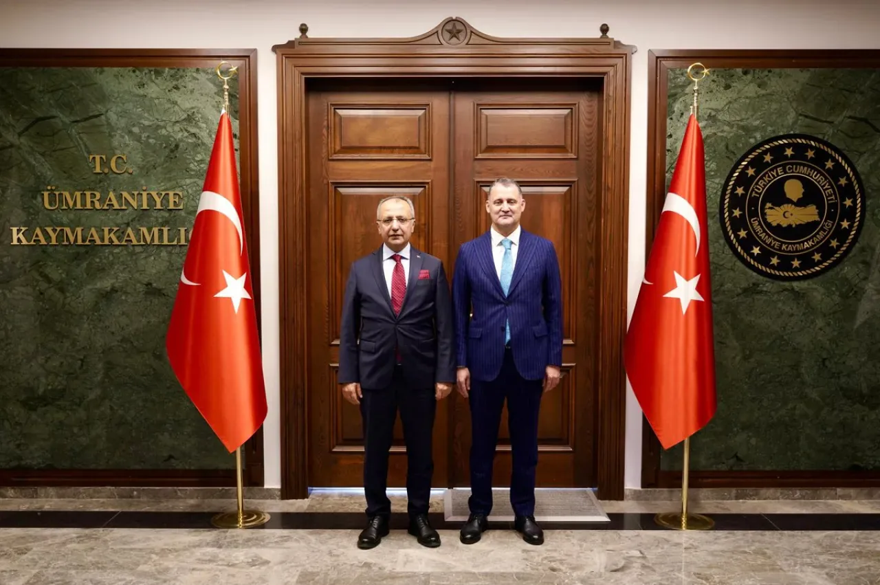 Ümraniye Kaymakamı Yüksel Çelik, İstanbul Havalimanı Mülki İdare Amiri'ni Ağırladı Ümraniye Kaymakamı Yüksel Çelik, İstanbul Havalimanı Mülki İdare Amiri'ni Ağırladı
