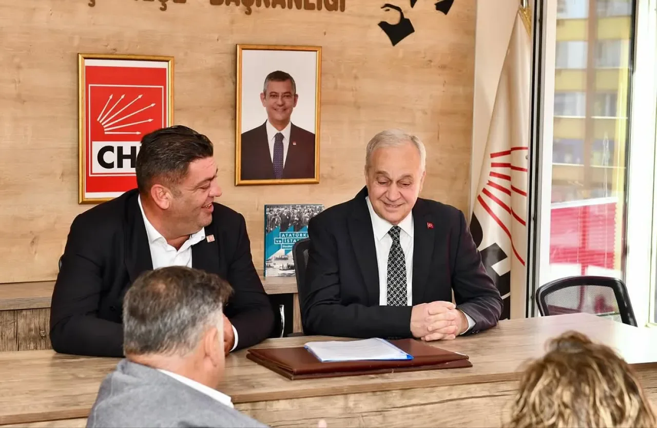 Mustafakemalpaşa'da CHP Grup Toplantısı Gerçekleştirildi Mustafakemalpaşa'da CHP Grup Toplantısı Gerçekleştirildi