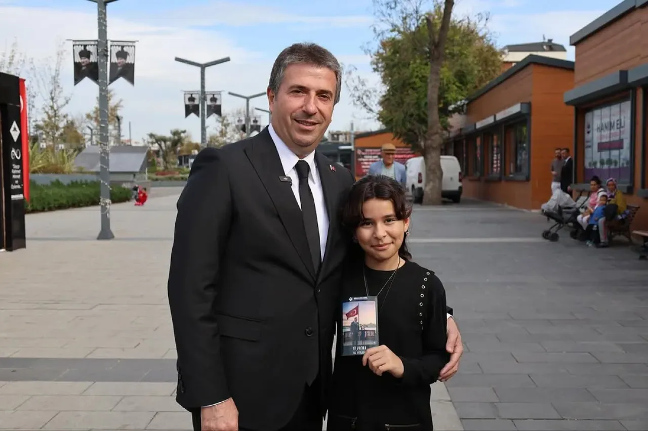 Çatalca'da 10 Kasım'da Yapay Zeka ile Atatürk Anısı Yaşatıldı Çatalca'da 10 Kasım'da Yapay Zeka ile Atatürk Anısı Yaşatıldı