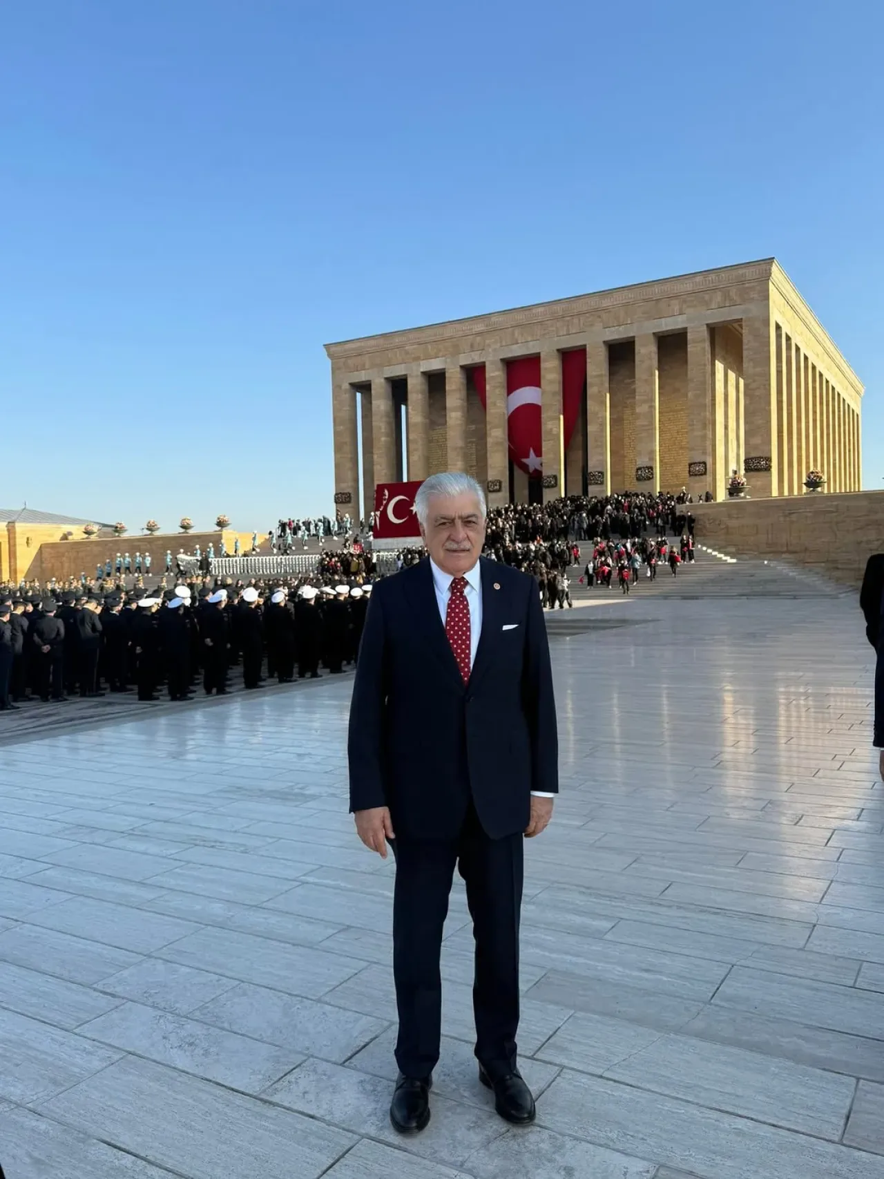 Anıtkabir'de 87. Yıl Anma Töreni: Cumhurbaşkanı Erdoğan ve Milletvekili Ayrım, Atatürk'ü Andı Anıtkabir'de 87. Yıl Anma Töreni: Cumhurbaşkanı Erdoğan ve Milletvekili Ayrım, Atatürk'ü Andı