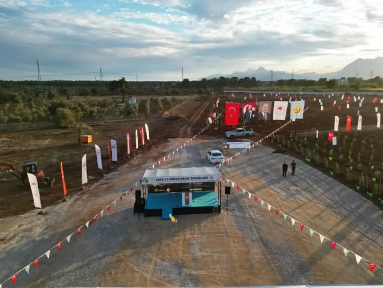Antalya'da 11 Kasım Milli Ağaçlandırma Günü'ne Davet Antalya'da 11 Kasım Milli Ağaçlandırma Günü'ne Davet