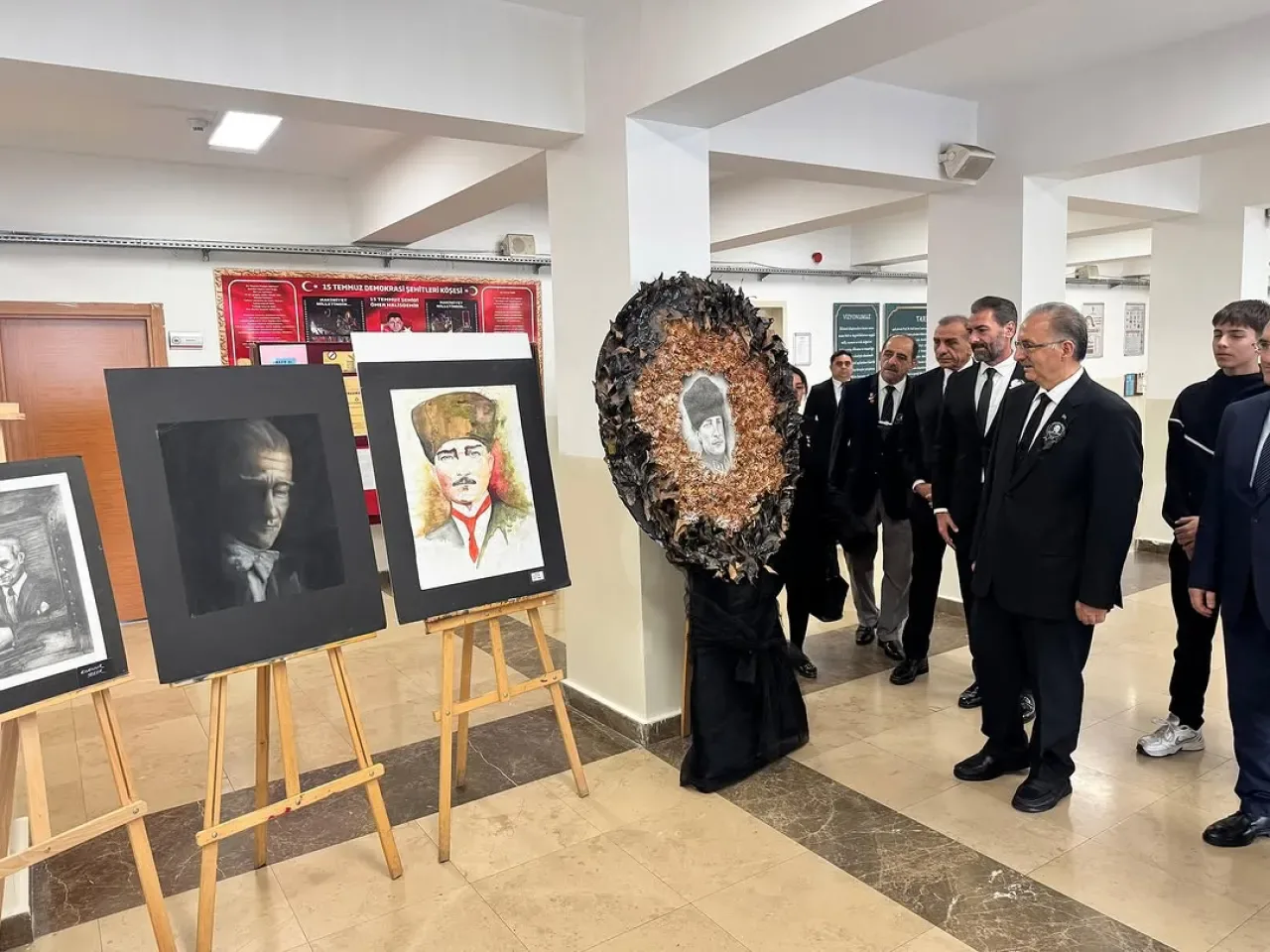 10 Kasım'da Ataşehir'de Atatürk Anma Töreni Düzenlendi 10 Kasım'da Ataşehir'de Atatürk Anma Töreni Düzenlendi