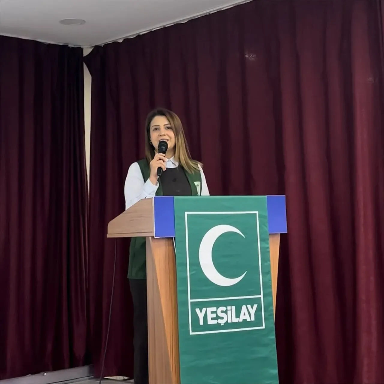 Yeşilay Gaziosmanpaşa'dan Gençlere Spor ve Sağlık Semineri Yeşilay Gaziosmanpaşa'dan Gençlere Spor ve Sağlık Semineri