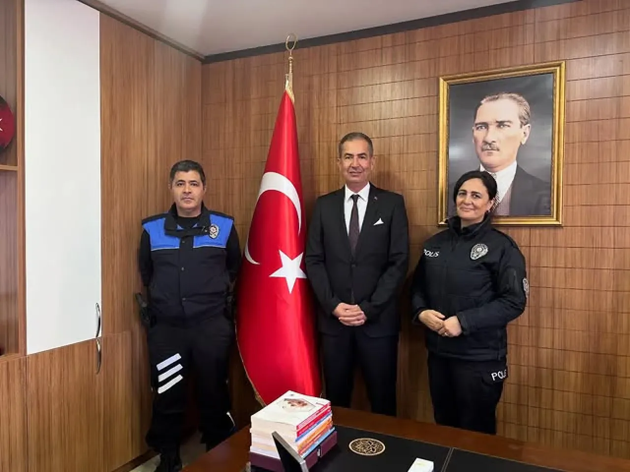 Büyükçekmece'de Öğrenci Güvenliği için İş Birliği Protokolü Büyükçekmece'de Öğrenci Güvenliği için İş Birliği Protokolü