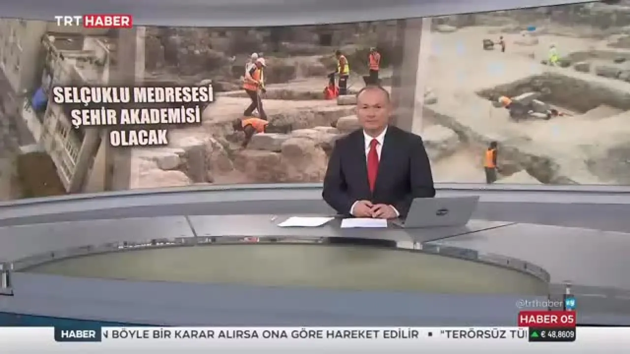 Kayseri'deki Tarihi Hoca Hasan Medresesi'nde Restorasyon Çalışmaları Sürüyor Kayseri'deki Tarihi Hoca Hasan Medresesi'nde Restorasyon Çalışmaları Sürüyor