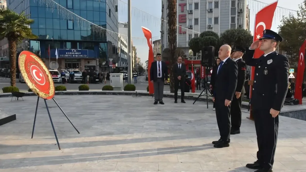 Karacabey'de 10 Kasım Atatürk'ü Anma Töreni Gerçekleşti Karacabey'de 10 Kasım Atatürk'ü Anma Töreni Gerçekleşti