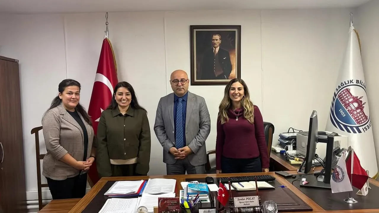 Hamidiye Eczacılık Fakültesi Dekanlığı'na Ziyaret Hamidiye Eczacılık Fakültesi Dekanlığı'na Ziyaret