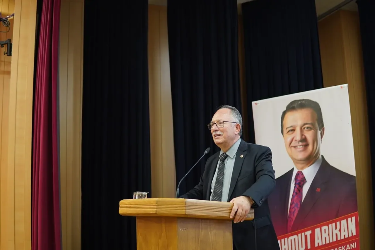 Antalya Saadet Partisi Milletvekili Şerafettin Kılıç, İlçe Divan Toplantısında Konuştu Antalya Saadet Partisi Milletvekili Şerafettin Kılıç, İlçe Divan Toplantısında Konuştu