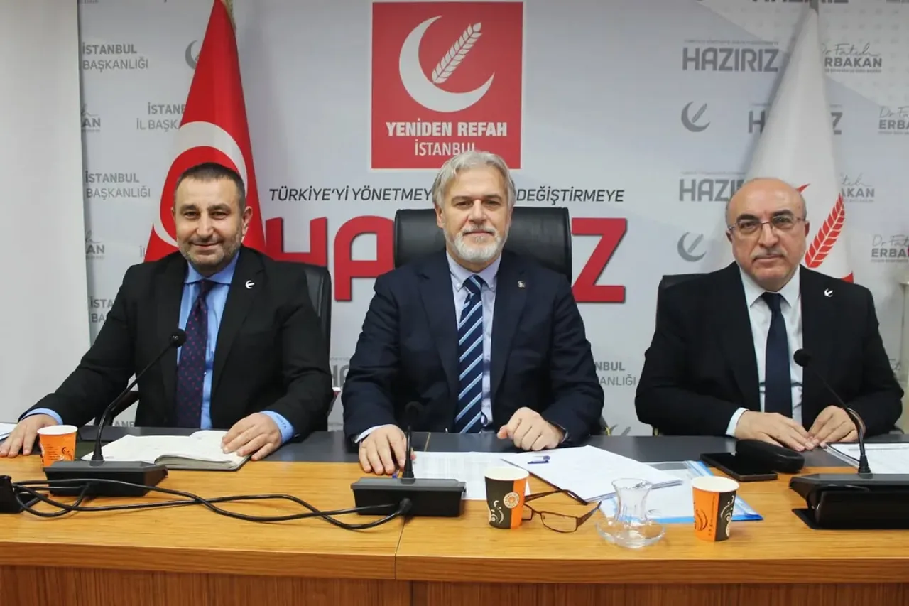 Yeniden Refah Partisi İstanbul'da Kongre Öncesi Hazırlık Toplantısı Yaptı Yeniden Refah Partisi İstanbul'da Kongre Öncesi Hazırlık Toplantısı Yaptı