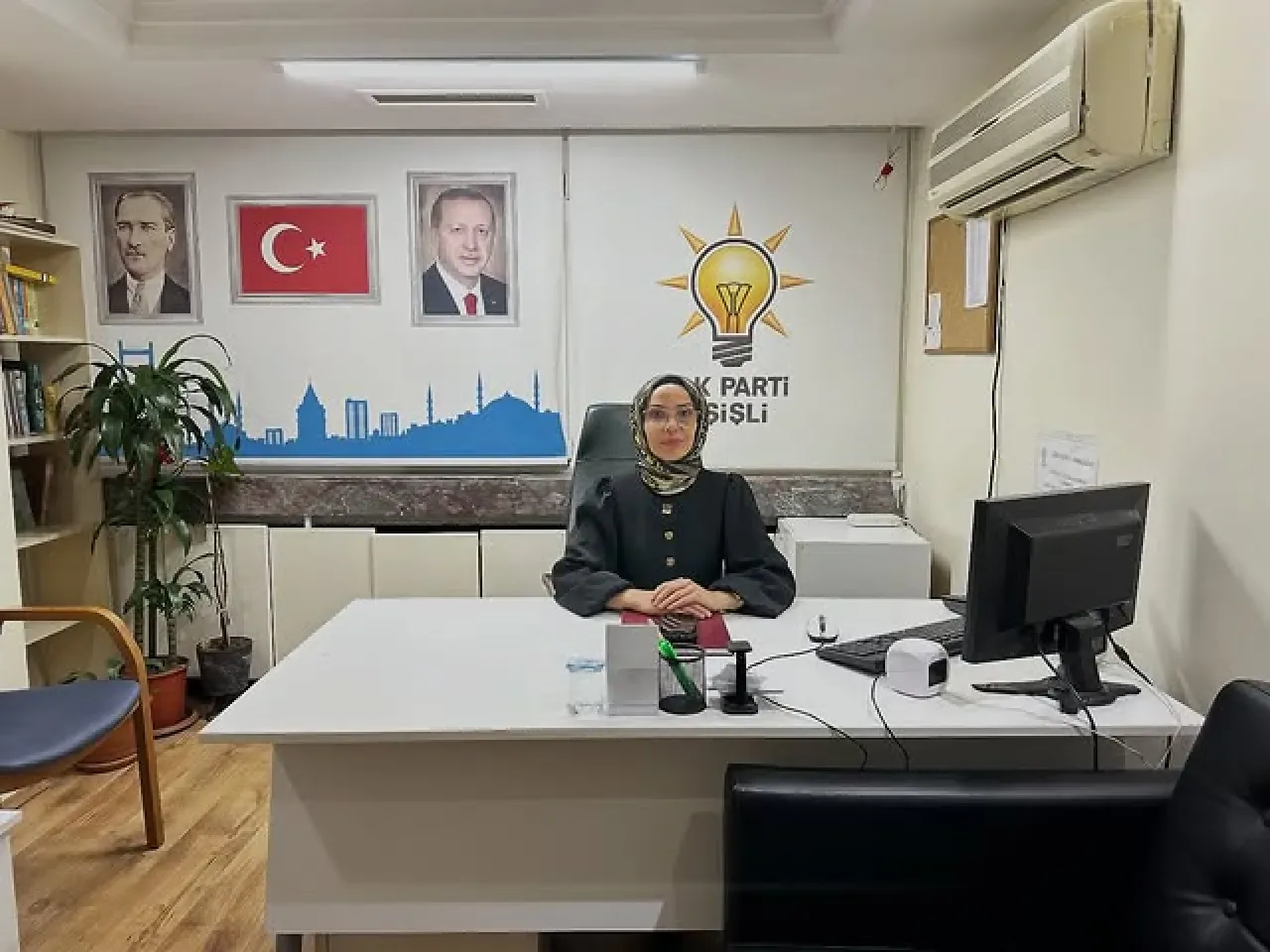 AK Parti Şişli İlçe Teşkilatı'nda Nöbetçi İlçe Yönetim Kurulu Üyesi Görevlendirildi AK Parti Şişli İlçe Teşkilatı'nda Nöbetçi İlçe Yönetim Kurulu Üyesi Görevlendirildi
