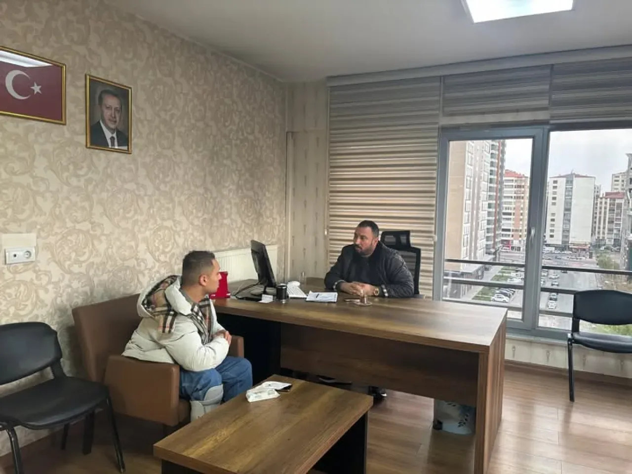 AK Parti Kayseri'de Nöbetçi Başkan Uygulaması ile Misafir Ağırlıyor AK Parti Kayseri'de Nöbetçi Başkan Uygulaması ile Misafir Ağırlıyor
