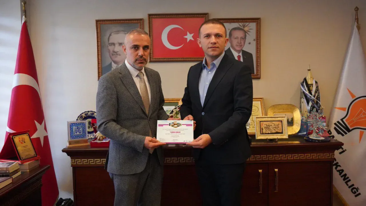 AK Parti Beyoğlu İlçe Başkanlığı, Beyoğlu Ordulular Derneği'ni Ağırladı AK Parti Beyoğlu İlçe Başkanlığı, Beyoğlu Ordulular Derneği'ni Ağırladı