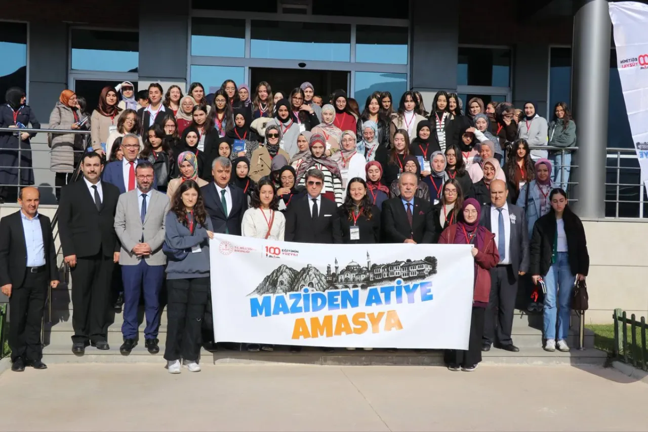 Amasya, "Maziden Atiye Projesi" ile 79 Öğrenciye Kapılarını Açtı Amasya, "Maziden Atiye Projesi" ile 79 Öğrenciye Kapılarını Açtı