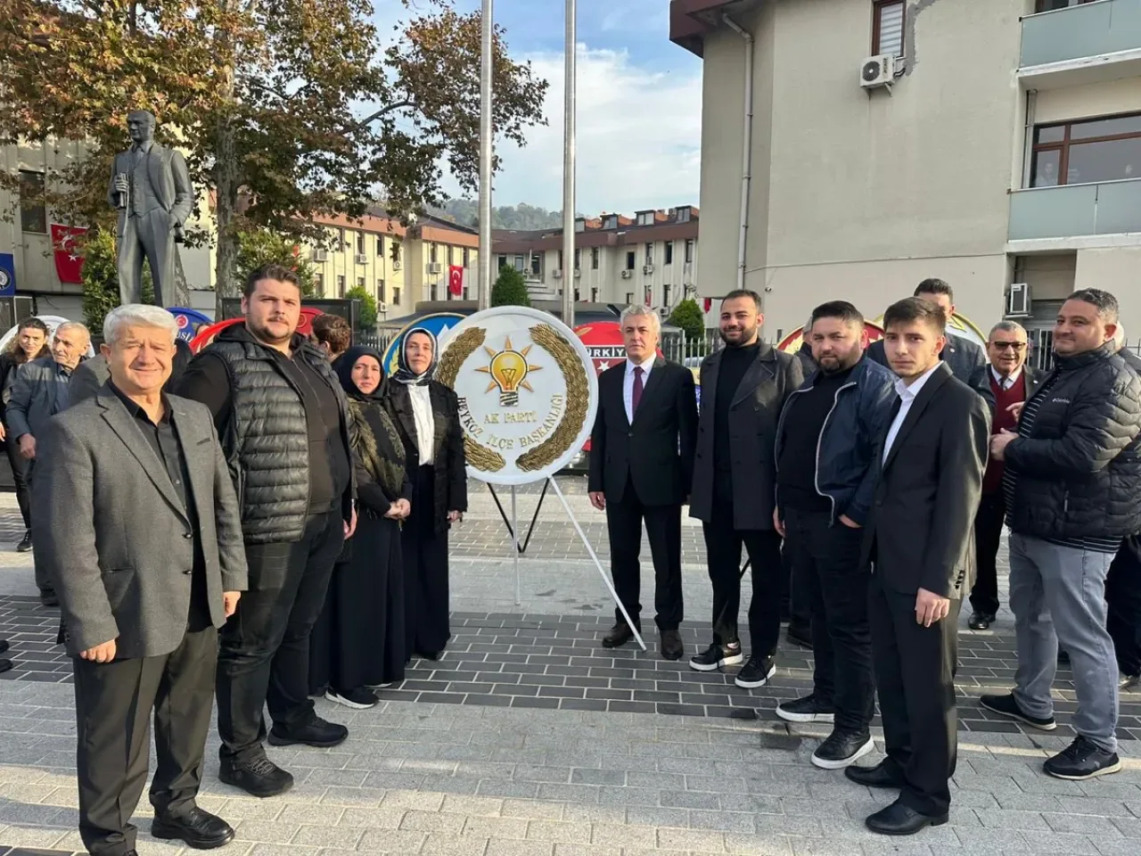İstanbul AK Parti Kadın Kolları Beykoz'da 10 Kasım Atatürk'ü Anma Töreni İstanbul AK Parti Kadın Kolları Beykoz'da 10 Kasım Atatürk'ü Anma Töreni