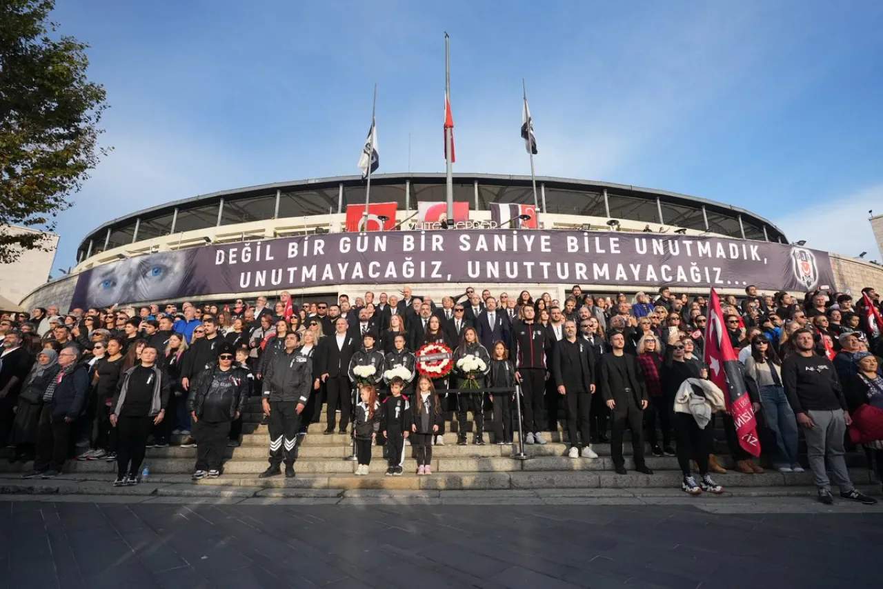 Beşiktaş, Atatürk'ü Anma Töreni Düzenledi Beşiktaş, Atatürk'ü Anma Töreni Düzenledi
