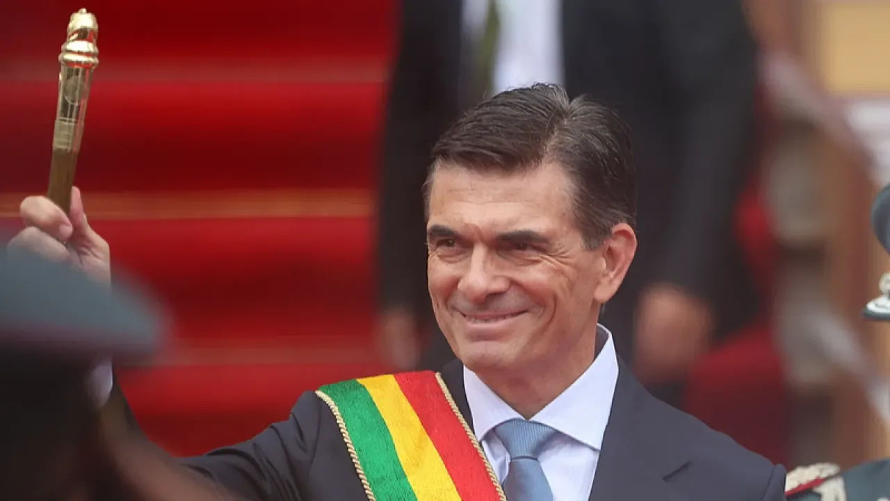 Çin Lideri Xi Jinping'in Özel Temsilcisi Bolivya Devlet Başkanlığı Açılış Törenine Katıldı Çin Lideri Xi Jinping'in Özel Temsilcisi Bolivya Devlet Başkanlığı Açılış Törenine Katıldı