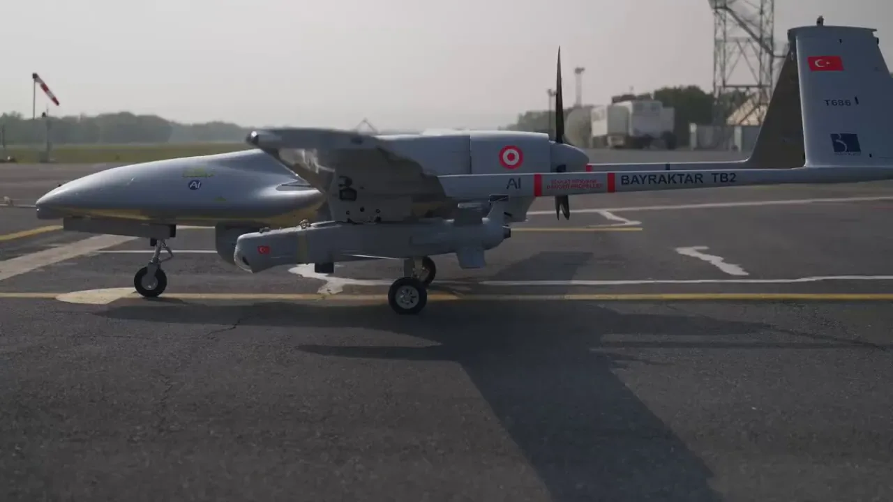 Bayraktar TB2, Çift KEMANKEŞ 1 Füzesi ile Test Atışını Başarıyla Gerçekleştirdi Bayraktar TB2, Çift KEMANKEŞ 1 Füzesi ile Test Atışını Başarıyla Gerçekleştirdi