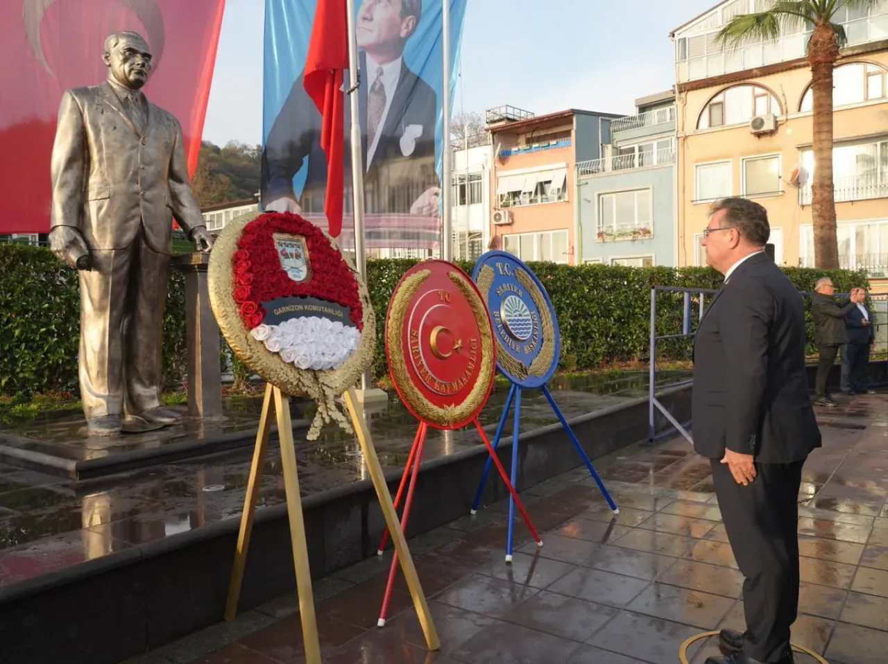 Sarıyer'de Atatürk'ü Anma Töreni: 87. Yılında Saygı ve Minnetle Sarıyer'de Atatürk'ü Anma Töreni: 87. Yılında Saygı ve Minnetle