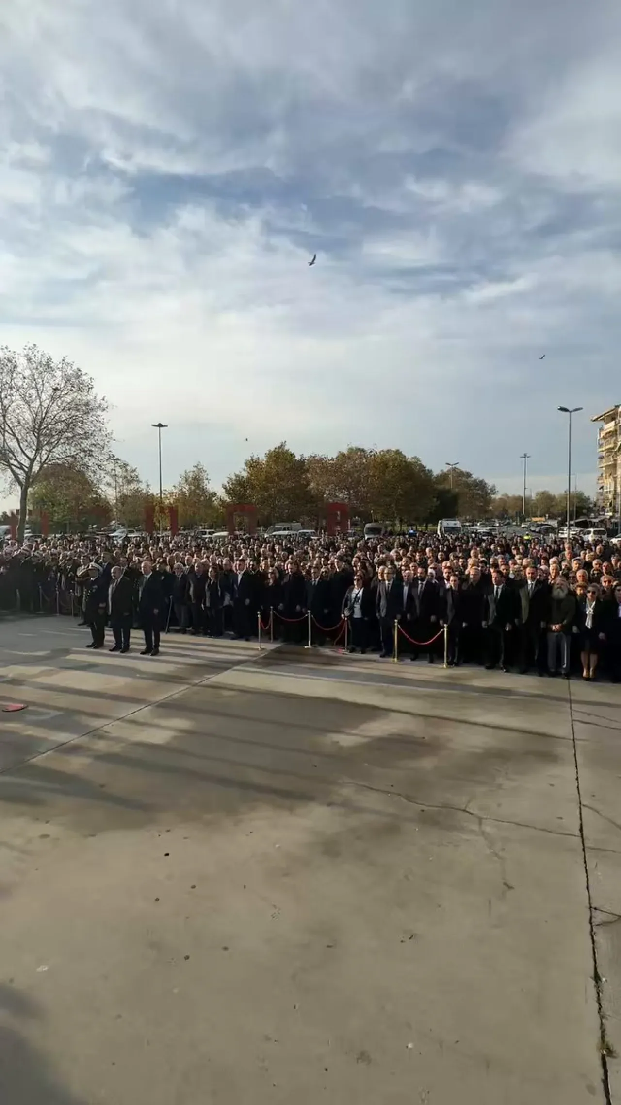 Kartal'da 10 Kasım Atatürk'ü Anma Töreni Düzenlendi Kartal'da 10 Kasım Atatürk'ü Anma Töreni Düzenlendi