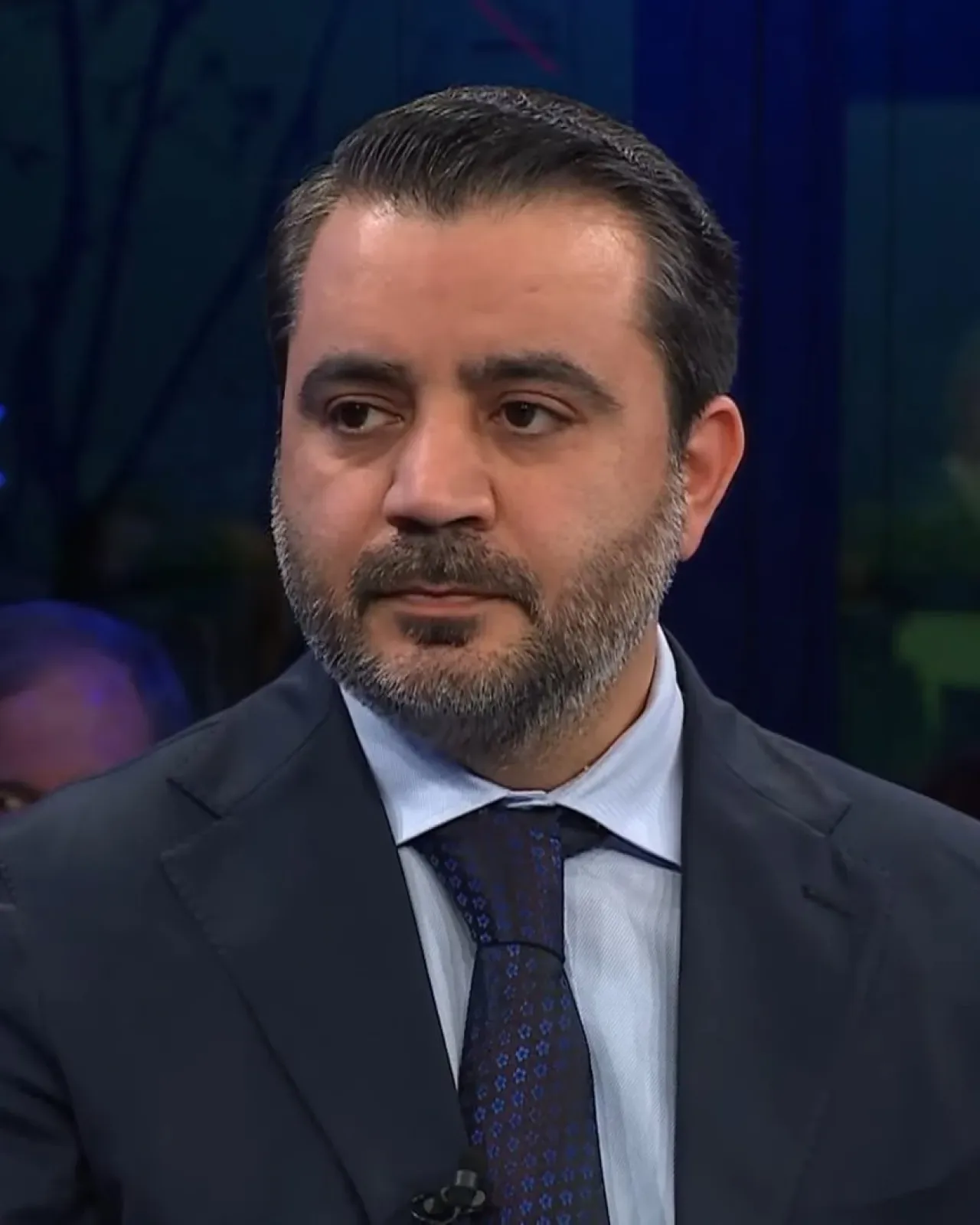 Suriye Dışişleri Bakanı Al Shaibani, Birleşik Krallık'a Resmi Ziyaret Gerçekleştiriyor Suriye Dışişleri Bakanı Al Shaibani, Birleşik Krallık'a Resmi Ziyaret Gerçekleştiriyor
