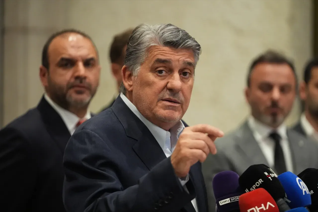 Serdal Adalı'dan Şike Soruşturması Açıklaması: Sahte Üye İddiaları Serdal Adalı'dan Şike Soruşturması Açıklaması: Sahte Üye İddiaları