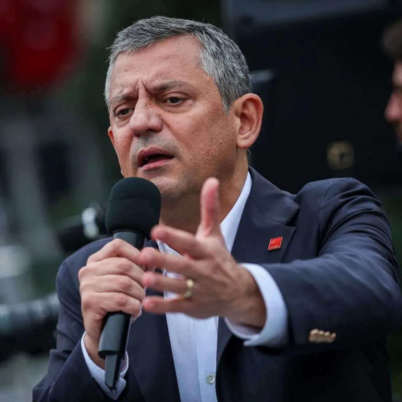 Özgür Özel'den Başkan Erdoğan'a "Siyasi Ahlak Kanunu" Çağrısı ve Hodri Meydan Özgür Özel'den Başkan Erdoğan'a "Siyasi Ahlak Kanunu" Çağrısı ve Hodri Meydan