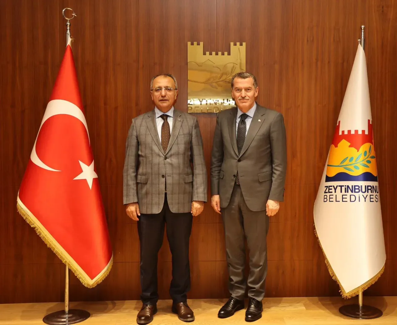 Ümraniye Kaymakamı Yüksel Çelik, Zeytinburnu Belediye Başkanı'nı Ziyaret Etti Ümraniye Kaymakamı Yüksel Çelik, Zeytinburnu Belediye Başkanı'nı Ziyaret Etti