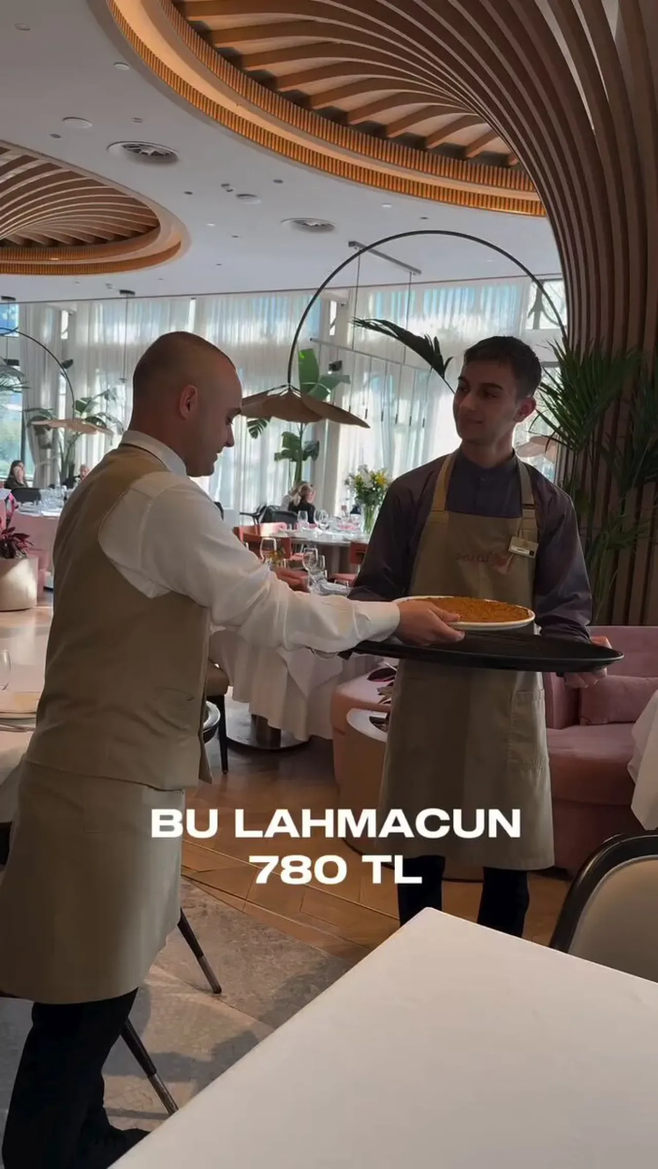 Lahmacuna 780 TL Fiyat Biçen Restoran Tepki Çekti Lahmacuna 780 TL Fiyat Biçen Restoran Tepki Çekti