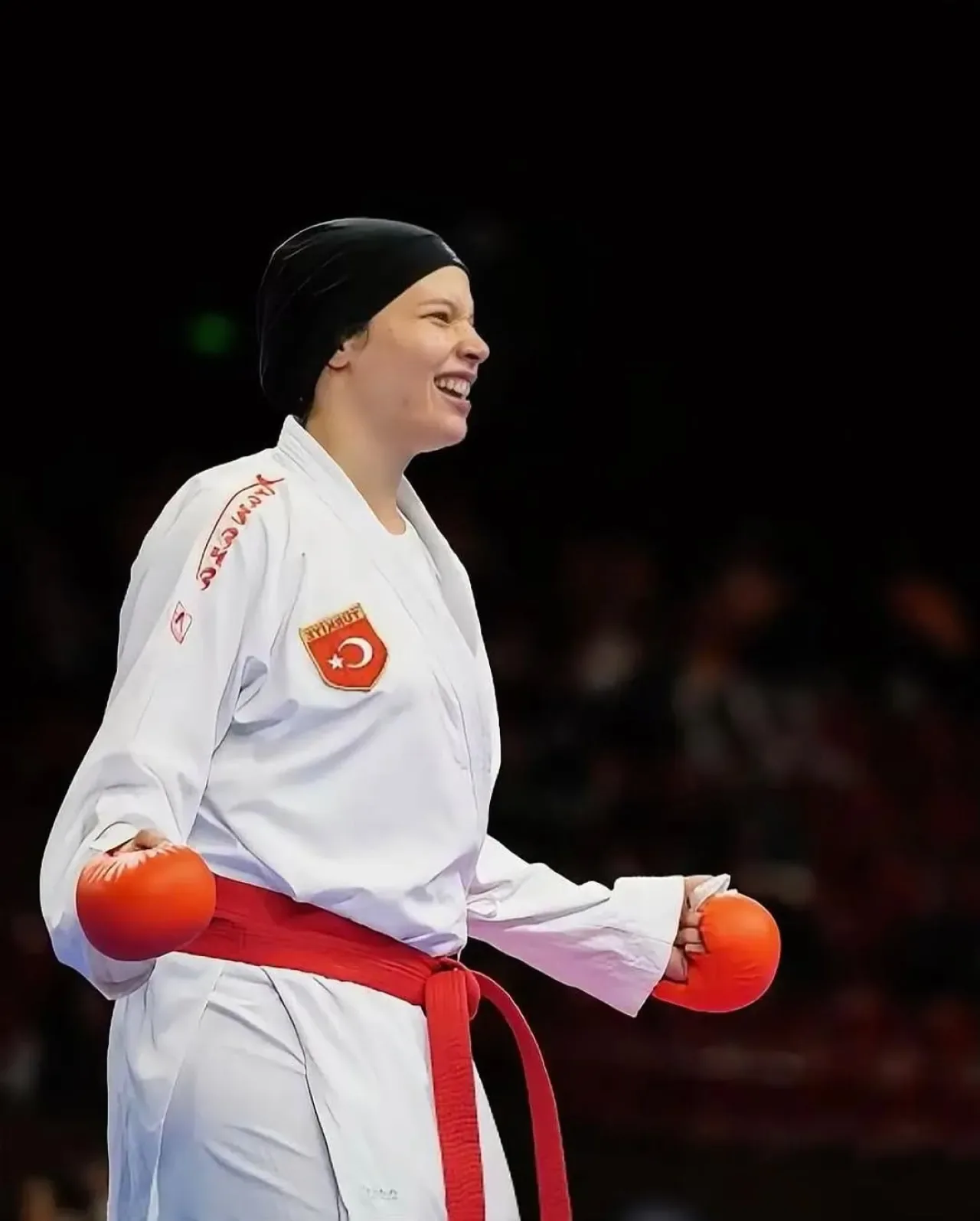 Bakırköy Belediyesi Sporcusu Zeina Gabar, Riyad'daki İslami Dayanışma Oyunları'nda Gümüş Madalya Kazandı Bakırköy Belediyesi Sporcusu Zeina Gabar, Riyad'daki İslami Dayanışma Oyunları'nda Gümüş Madalya Kazandı