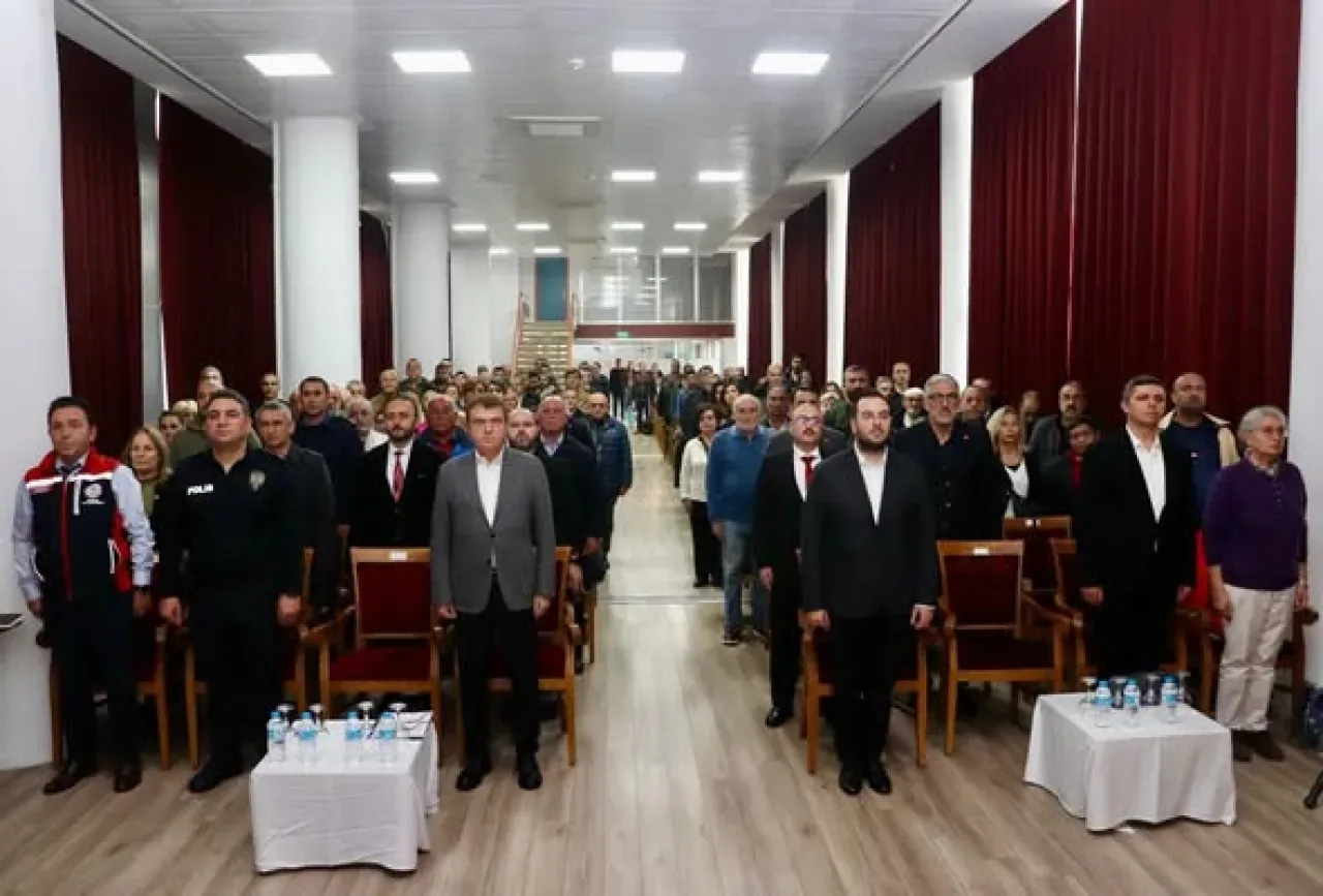 Adalar'da 2025 Yılı Huzur Toplantısı Büyükada'da Gerçekleştirildi Adalar'da 2025 Yılı Huzur Toplantısı Büyükada'da Gerçekleştirildi