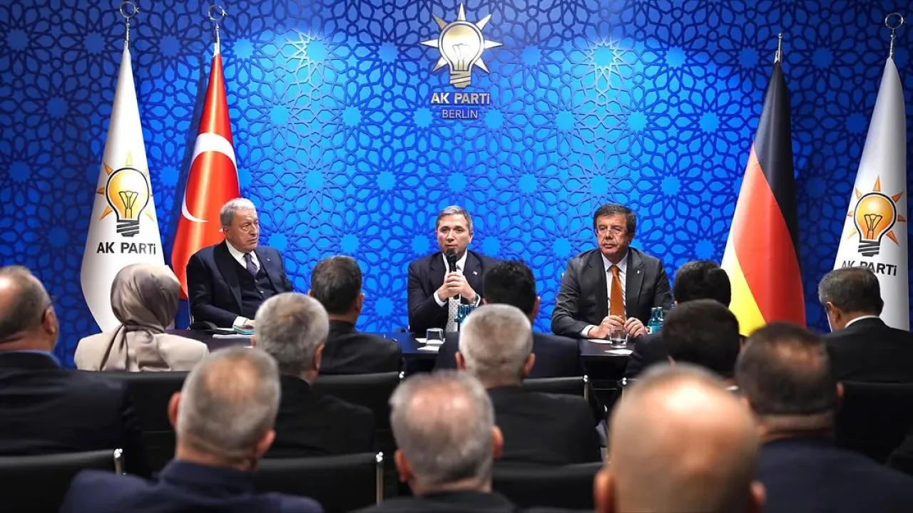 AK Parti Milletvekili Zafer Sırakaya, Berlin'deki STK Temsilcileriyle Bir Araya Geldi AK Parti Milletvekili Zafer Sırakaya, Berlin'deki STK Temsilcileriyle Bir Araya Geldi