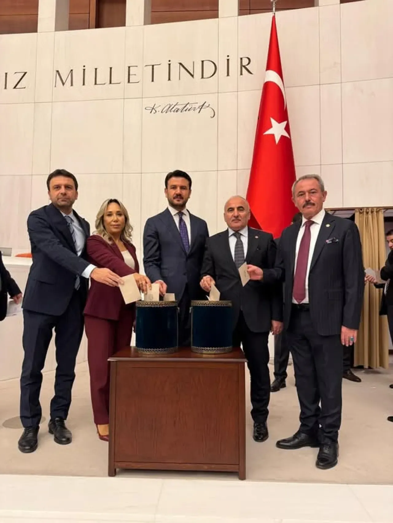 RTÜK'te İki Üyelik İçin TBMM'de Seçim Yapıldı RTÜK'te İki Üyelik İçin TBMM'de Seçim Yapıldı