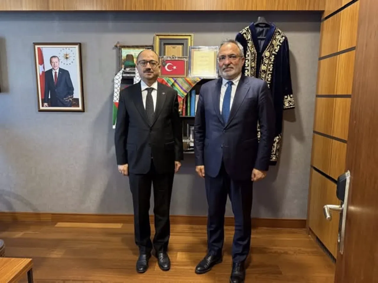 AK Partili Mesten'den Meclis Ziyaretleri İçin Teşekkür AK Partili Mesten'den Meclis Ziyaretleri İçin Teşekkür