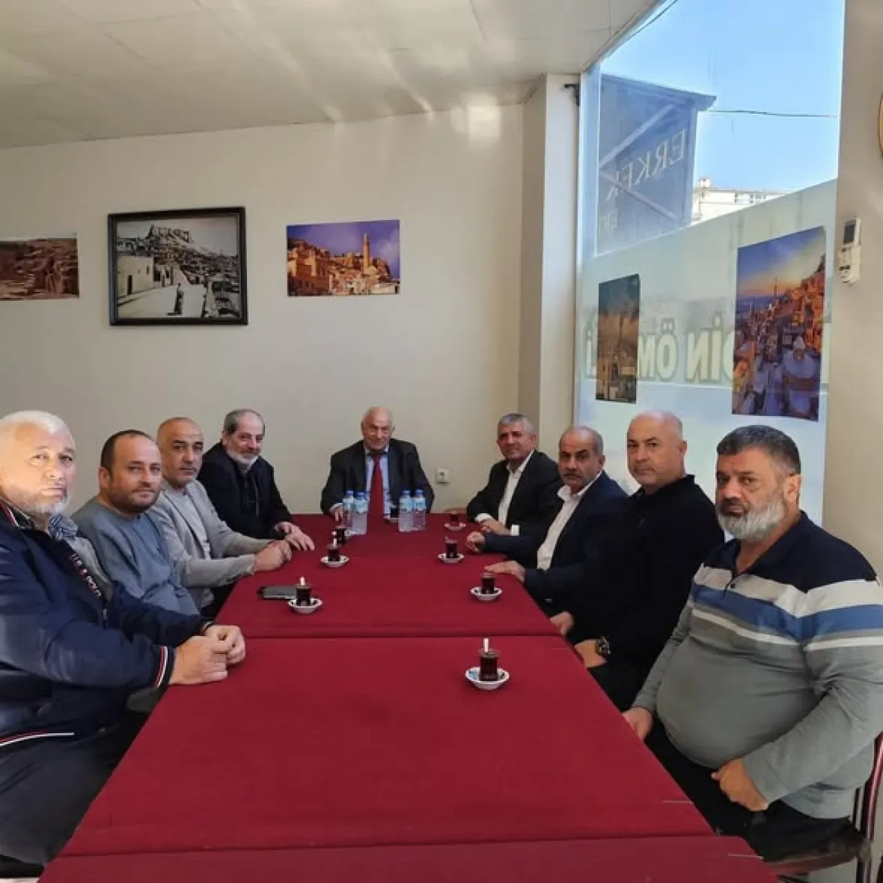 MHP'li Bülent Arslan'ın Ağabeyi İçin Taziye Ziyareti MHP'li Bülent Arslan'ın Ağabeyi İçin Taziye Ziyareti