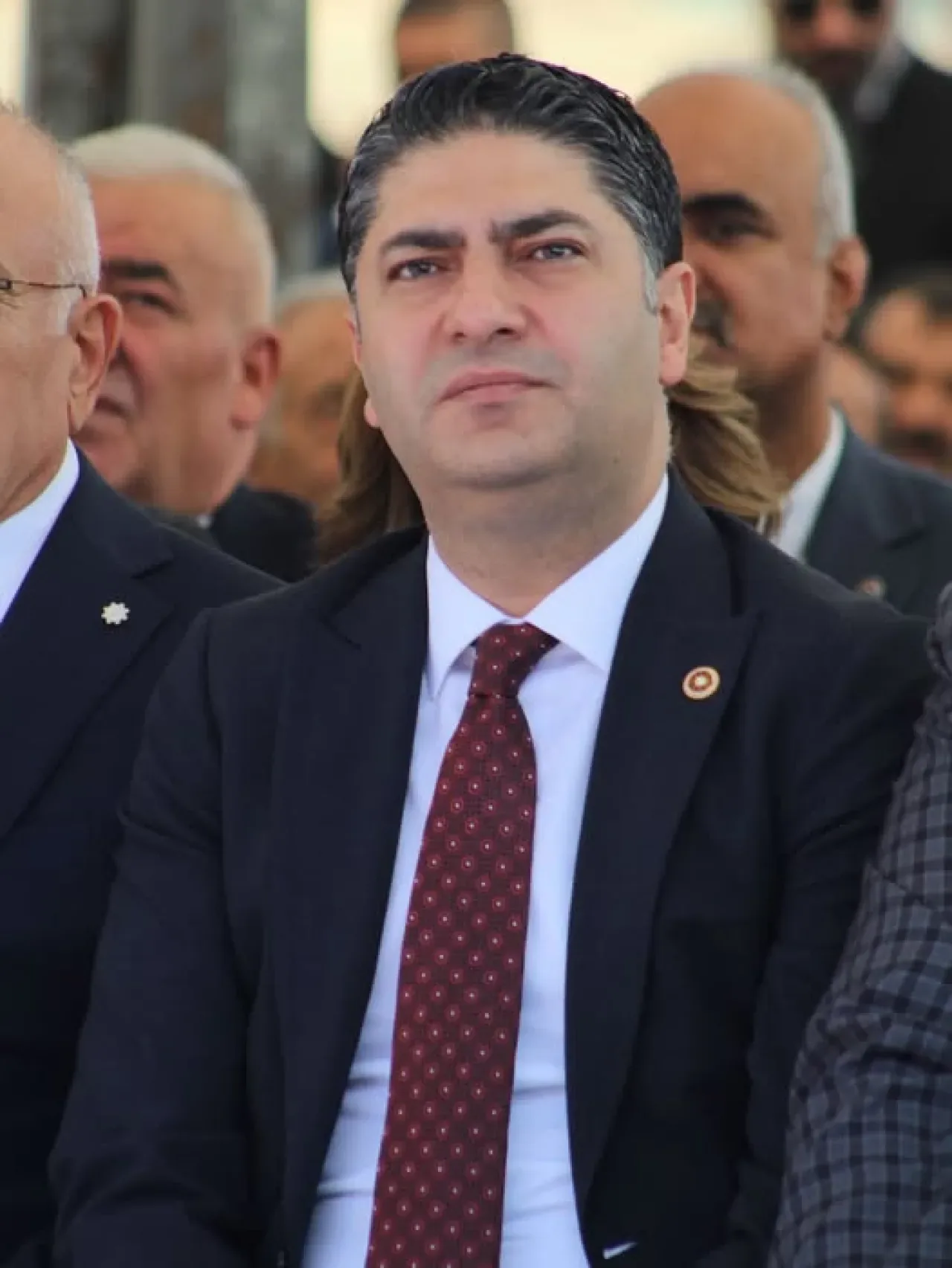 MHP'li Özdemir: Değeriniz Kadar Muamele Görürsünüz MHP'li Özdemir: Değeriniz Kadar Muamele Görürsünüz