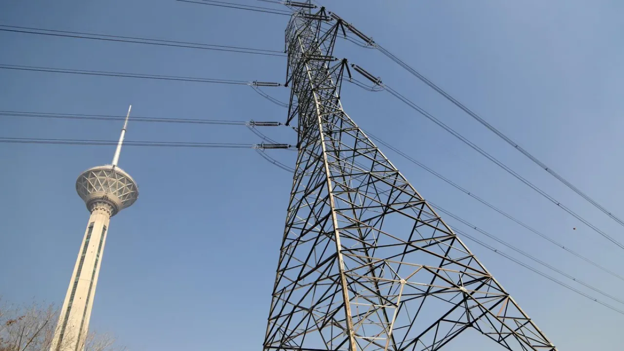 Türkiye'de Elektrik Üretimi Tüketimi Aştı: Doğal Gaz Santralleri Başı Çekti Türkiye'de Elektrik Üretimi Tüketimi Aştı: Doğal Gaz Santralleri Başı Çekti