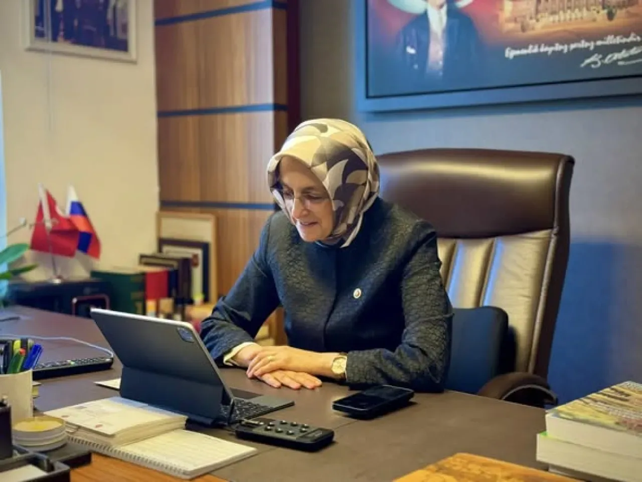 AK Parti Ankara Milletvekili Selva Çam, Hukuk ve Adli Bilimler Alanında Önemli Görüşmeleri Dijital Ortamda Gerçekleştirdi AK Parti Ankara Milletvekili Selva Çam, Hukuk ve Adli Bilimler Alanında Önemli Görüşmeleri Dijital Ortamda Gerçekleştirdi